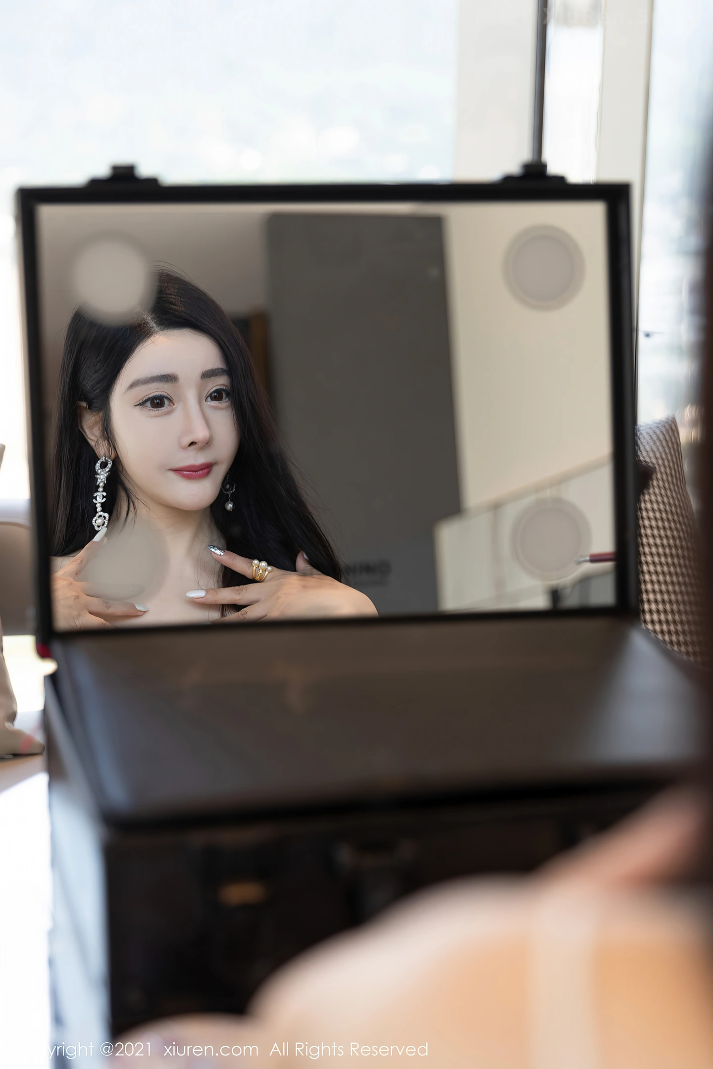 图片[6]-[XiuRen秀人网]VOL.4103 模特允爾私房绚丽多姿吊袜半脱露傲人豪乳贝壳遮点极致诱惑写真66P-秀人网官方网站